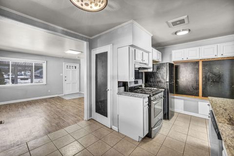 Tiny photo for 845 Exeter Road, Columbus, OH 43213 (MLS # 226003095)