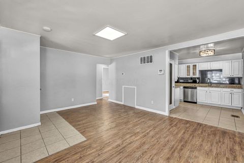 Tiny photo for 845 Exeter Road, Columbus, OH 43213 (MLS # 226003095)