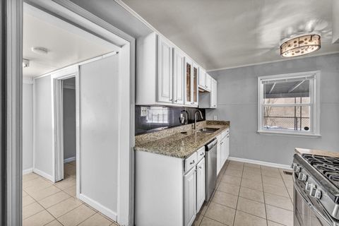 Tiny photo for 845 Exeter Road, Columbus, OH 43213 (MLS # 226003095)