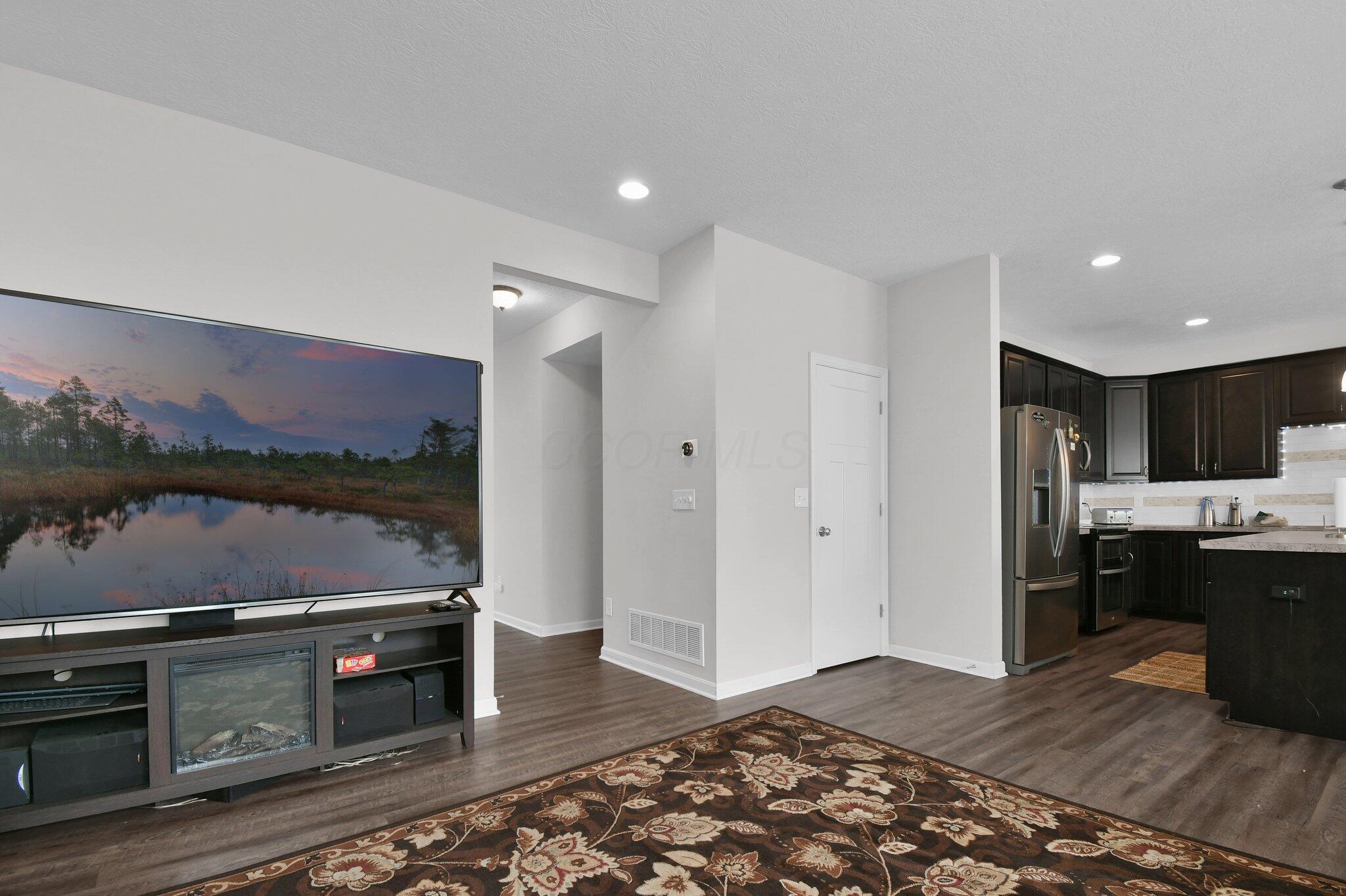 6145 Bradwood Drive, Westerville, Ohio image 21