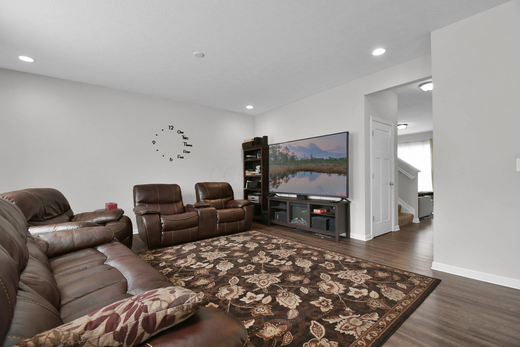 6145 Bradwood Drive, Westerville, Ohio image 20