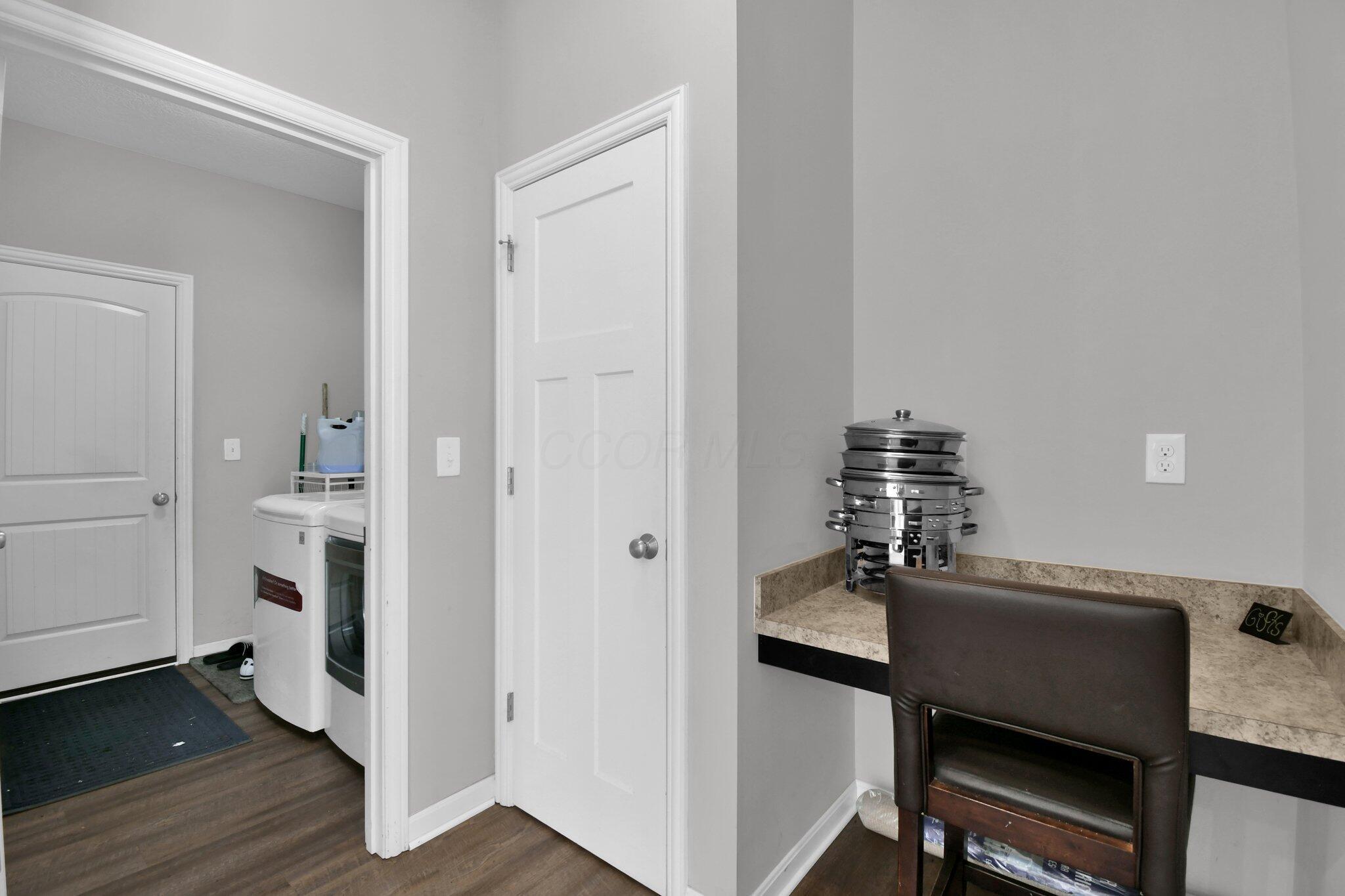 6145 Bradwood Drive, Westerville, Ohio image 29