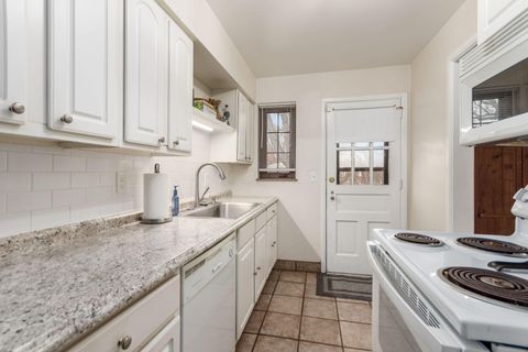 Tiny photo for 2000 Northwest Boulevard D #D, Columbus, OH 43212 (MLS # 226001964)