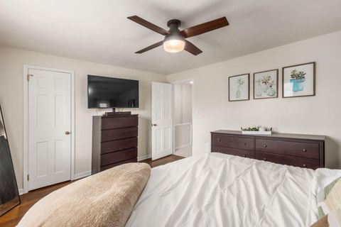 Tiny photo for 2000 Northwest Boulevard D #D, Columbus, OH 43212 (MLS # 226001964)