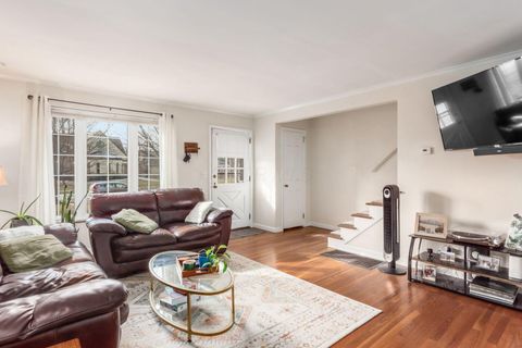 Tiny photo for 2000 Northwest Boulevard D #D, Columbus, OH 43212 (MLS # 226001964)