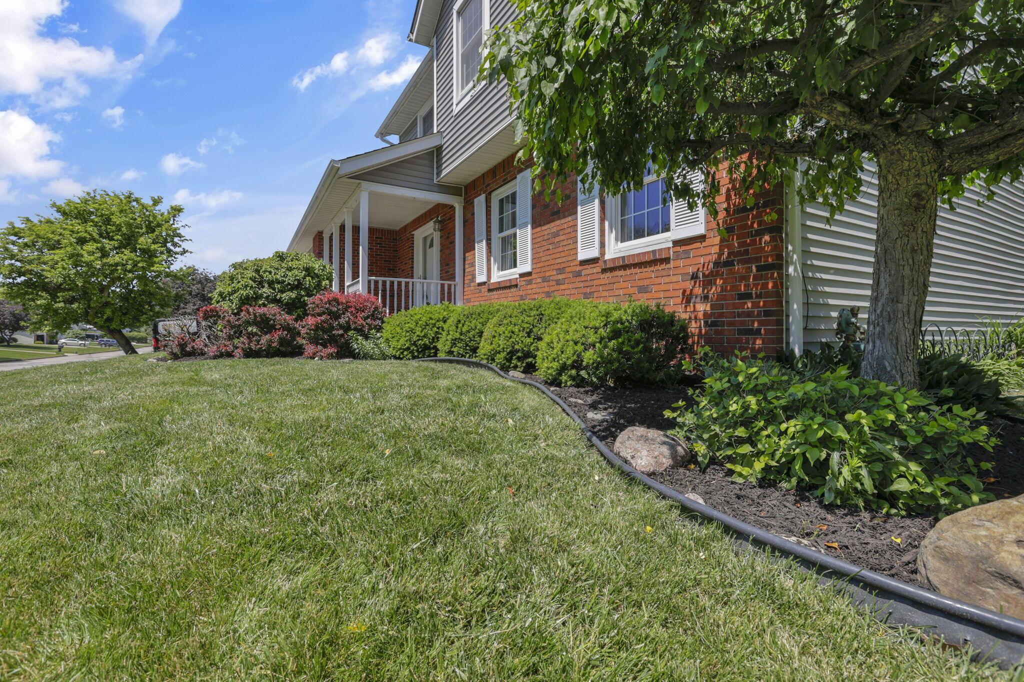1589 Parkland Drive