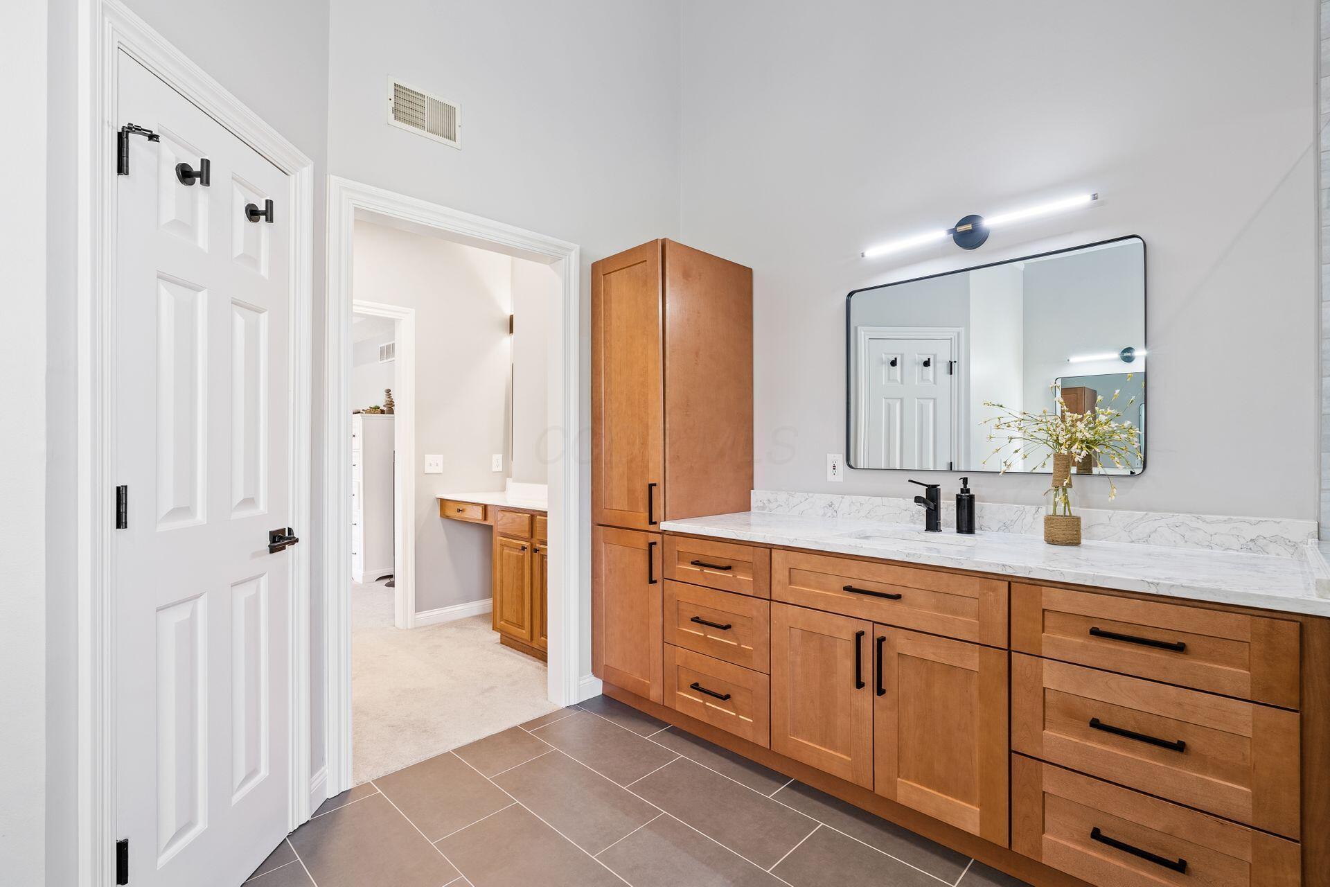 10864 Weymouth Avenue, Powell, Ohio image 35