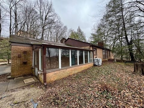 Tiny photo for 621 N Walnut Drive, Logan, OH 43138 (MLS # 226006238)