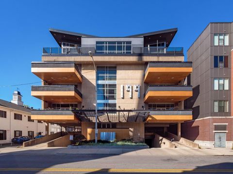 Photo of 199 S 5th Street 405 #405, Columbus, OH 43215 (MLS # 225038705)