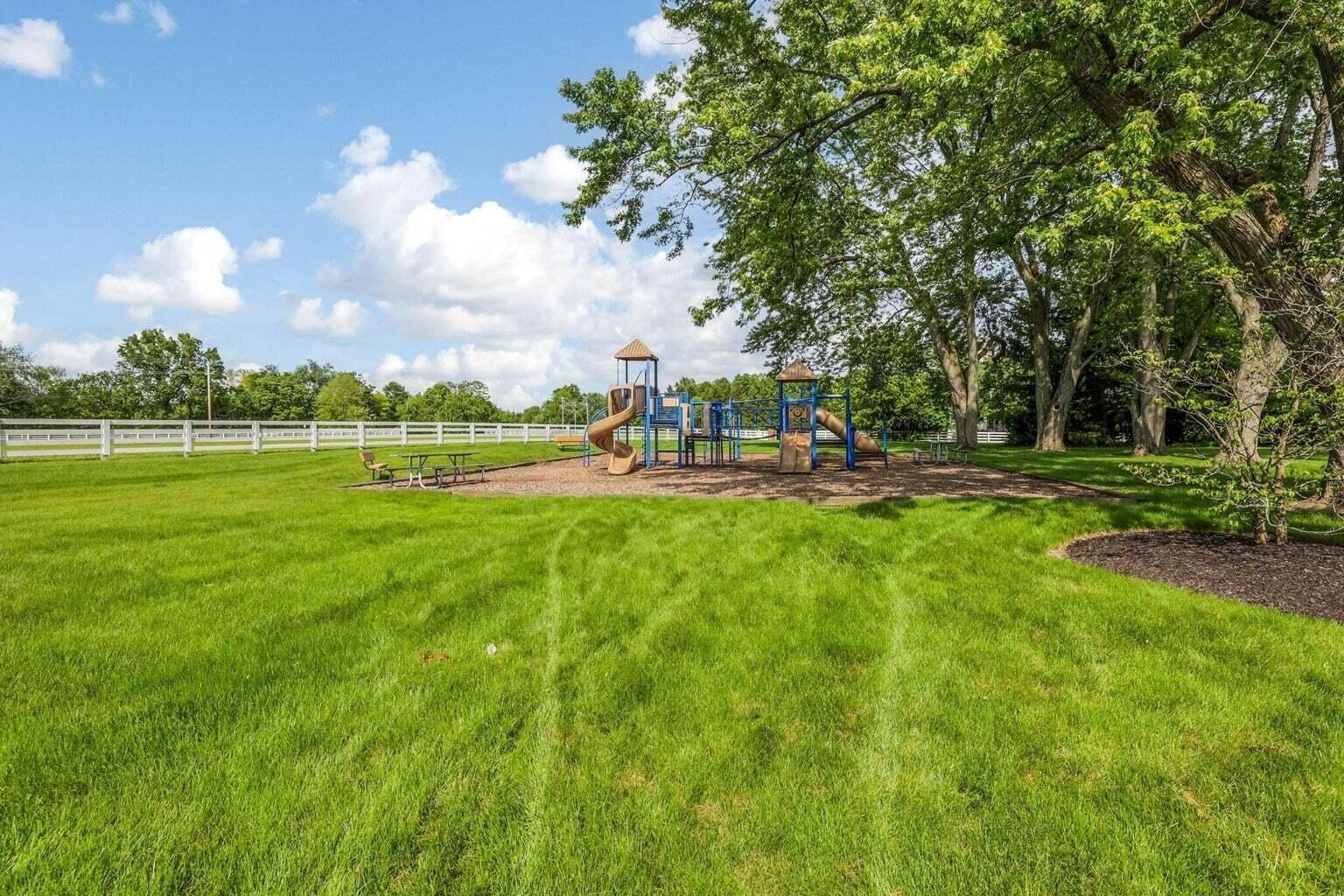 New Albany, Ohio 43054, United States, 4 Bedrooms Bedrooms, ,3 BathroomsBathrooms,Residential,Active,166049