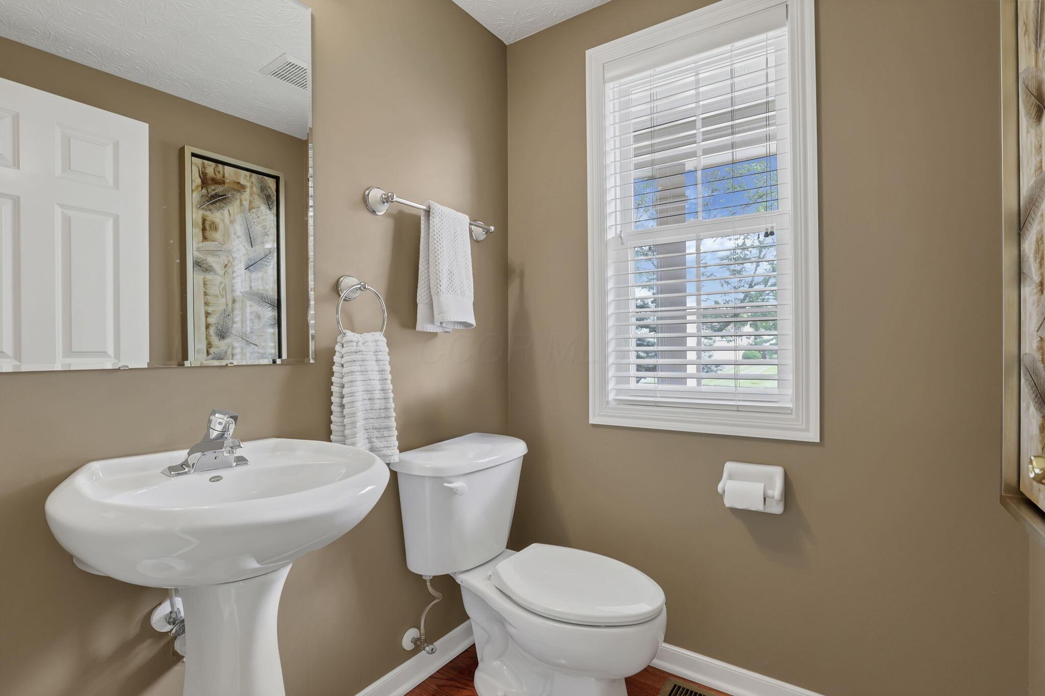 New Albany, Ohio 43054, United States, 4 Bedrooms Bedrooms, ,3 BathroomsBathrooms,Residential,Active,166049