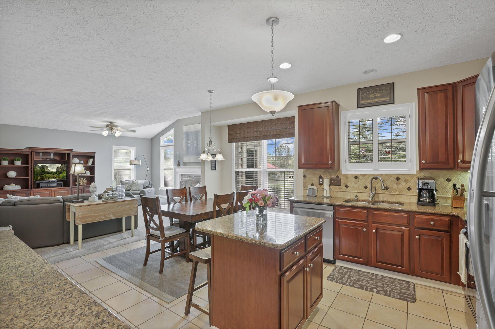 New Albany, Ohio 43054, United States, 4 Bedrooms Bedrooms, ,3 BathroomsBathrooms,Residential,Active,166049