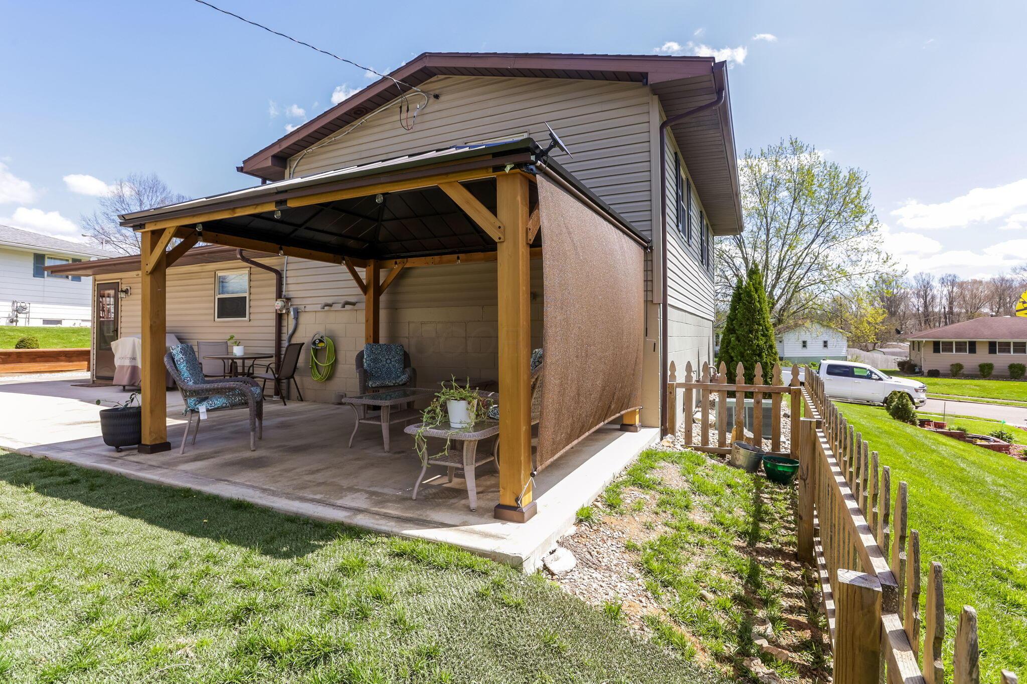 949 Betty Avenue, Logan, Ohio image 38