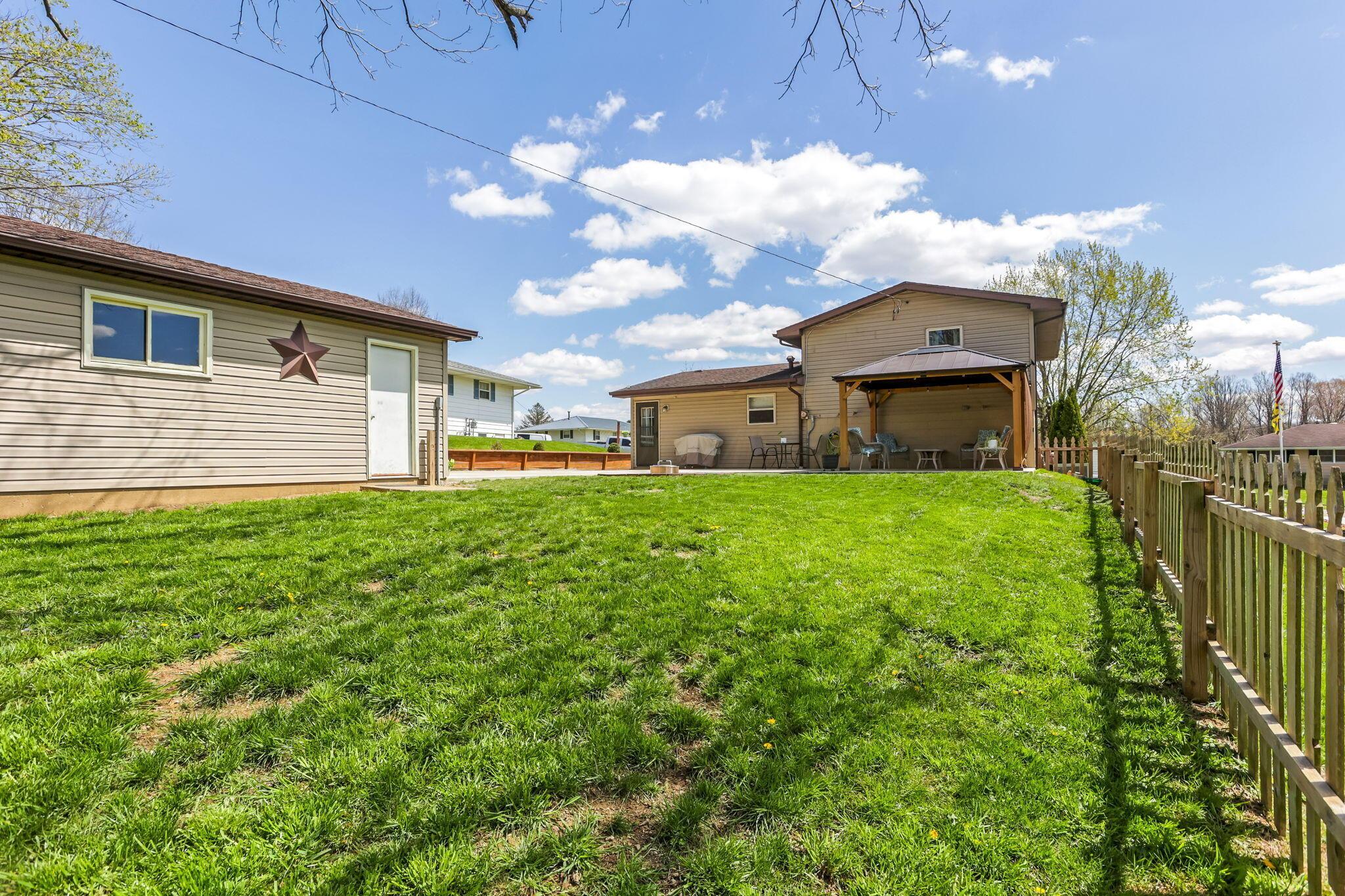 949 Betty Avenue, Logan, Ohio image 48