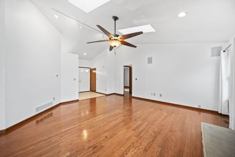 Tiny photo for 8228 Kingsley Drive, Reynoldsburg, OH 43068 (MLS # 225045111)