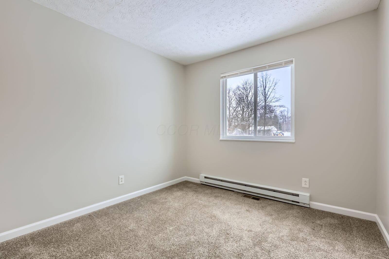 3325 E Deshler Avenue, Columbus, Ohio image 9