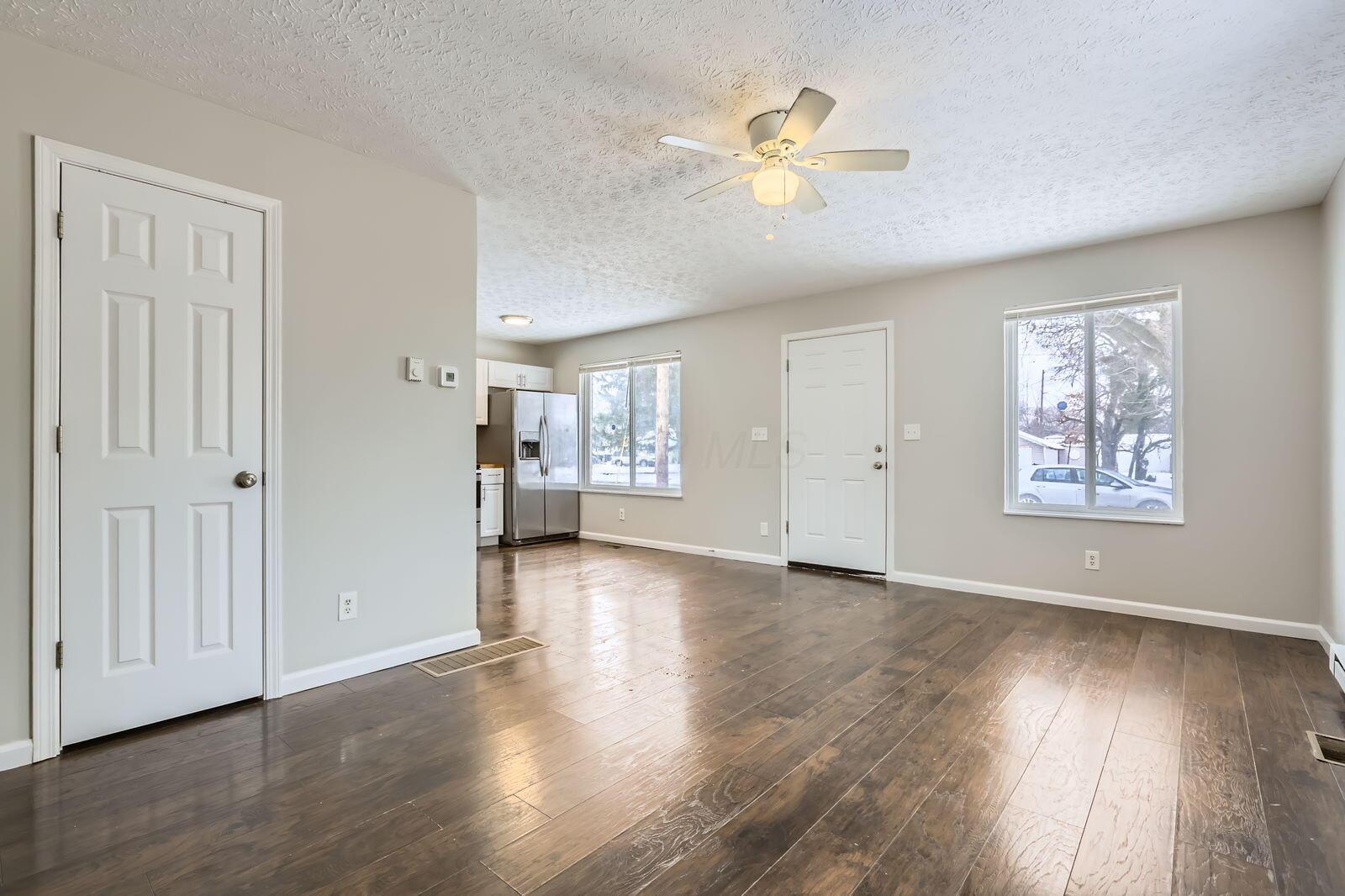 3325 E Deshler Avenue, Columbus, Ohio image 3