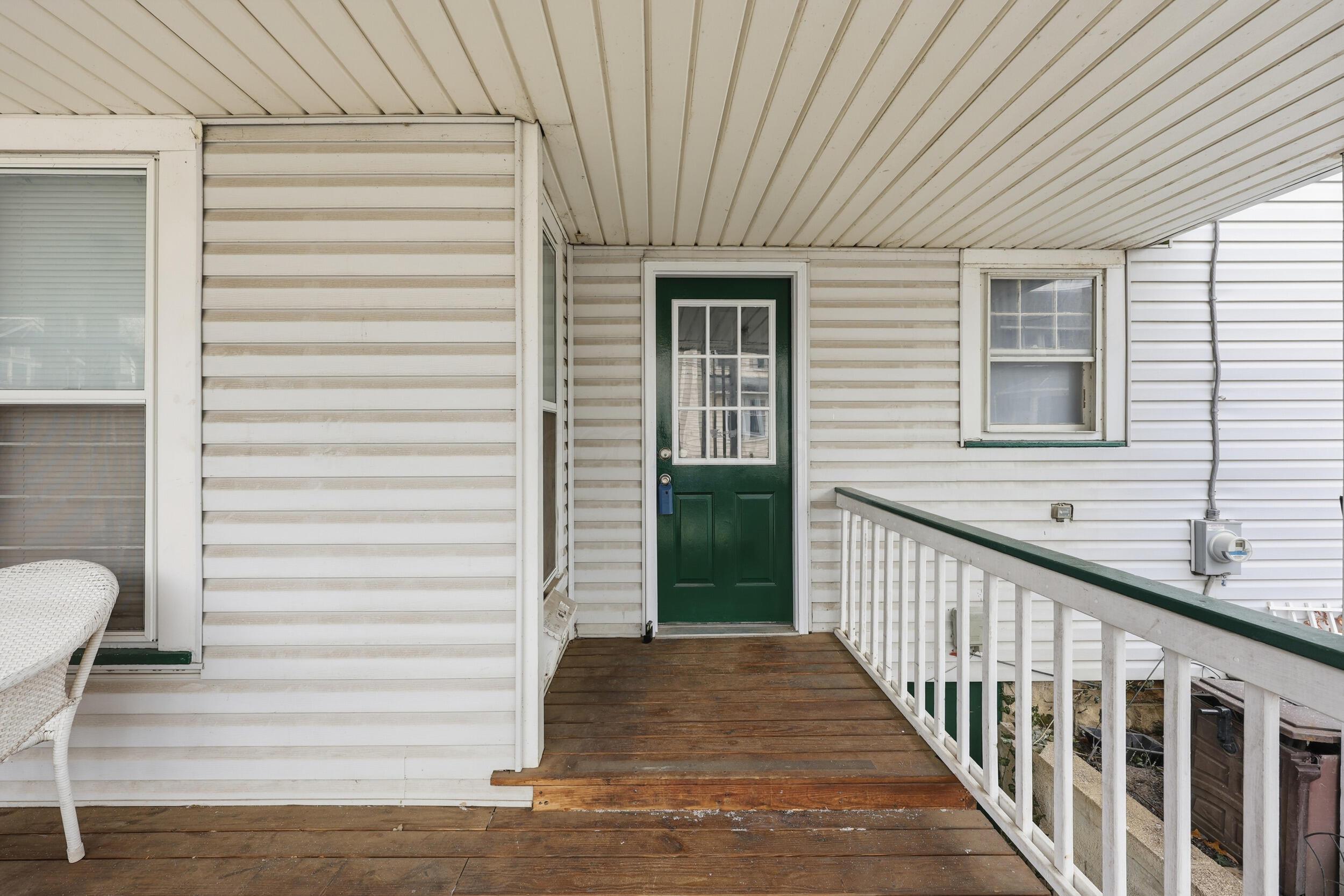 2458 Deming Avenue 2458