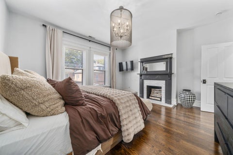 Tiny photo for 702 S 6th Street, Columbus, OH 43201 (MLS # 226039880)