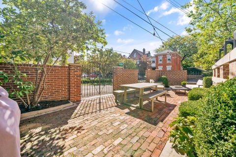 Tiny photo for 702 S 6th Street, Columbus, OH 43201 (MLS # 226039880)