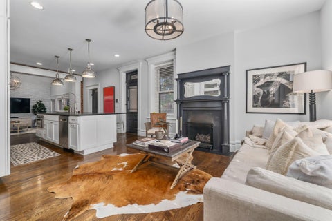 Tiny photo for 702 S 6th Street, Columbus, OH 43201 (MLS # 226039880)