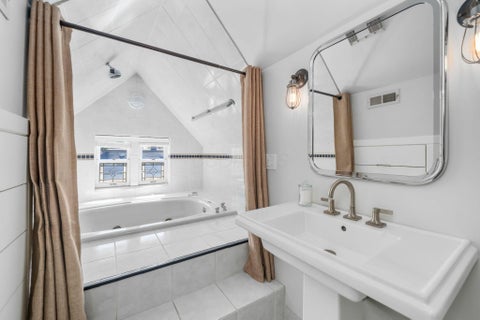 Tiny photo for 702 S 6th Street, Columbus, OH 43201 (MLS # 226039880)