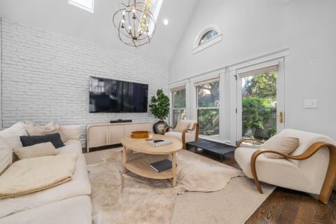 Tiny photo for 702 S 6th Street, Columbus, OH 43201 (MLS # 226039880)