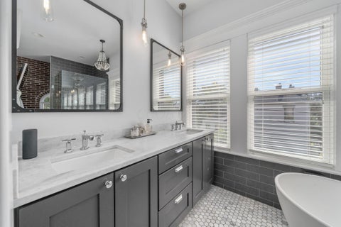 Tiny photo for 702 S 6th Street, Columbus, OH 43201 (MLS # 226039880)