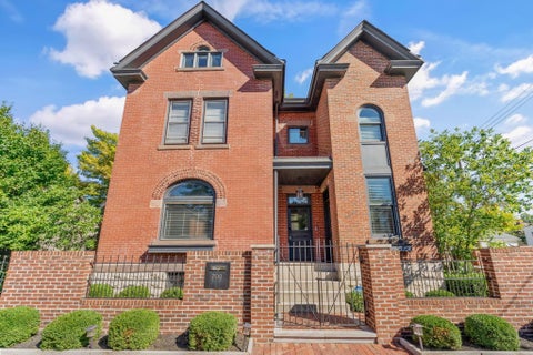 Tiny photo for 702 S 6th Street, Columbus, OH 43201 (MLS # 226039880)