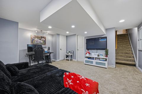 Tiny photo for 539 Scioto Meadows Boulevard, Grove City, OH 43123 (MLS # 225045354)