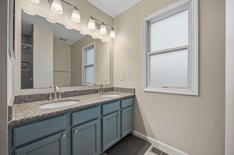 Tiny photo for 539 Scioto Meadows Boulevard, Grove City, OH 43123 (MLS # 225045354)