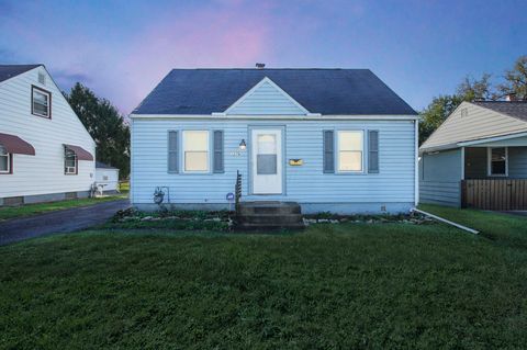 Photo of 1279 Carolyn Avenue, Columbus, OH 43224 (MLS # 225038898) Photo of 1279 Carolyn Avenue, Columbus, OH 43224 (MLS # 225038898)