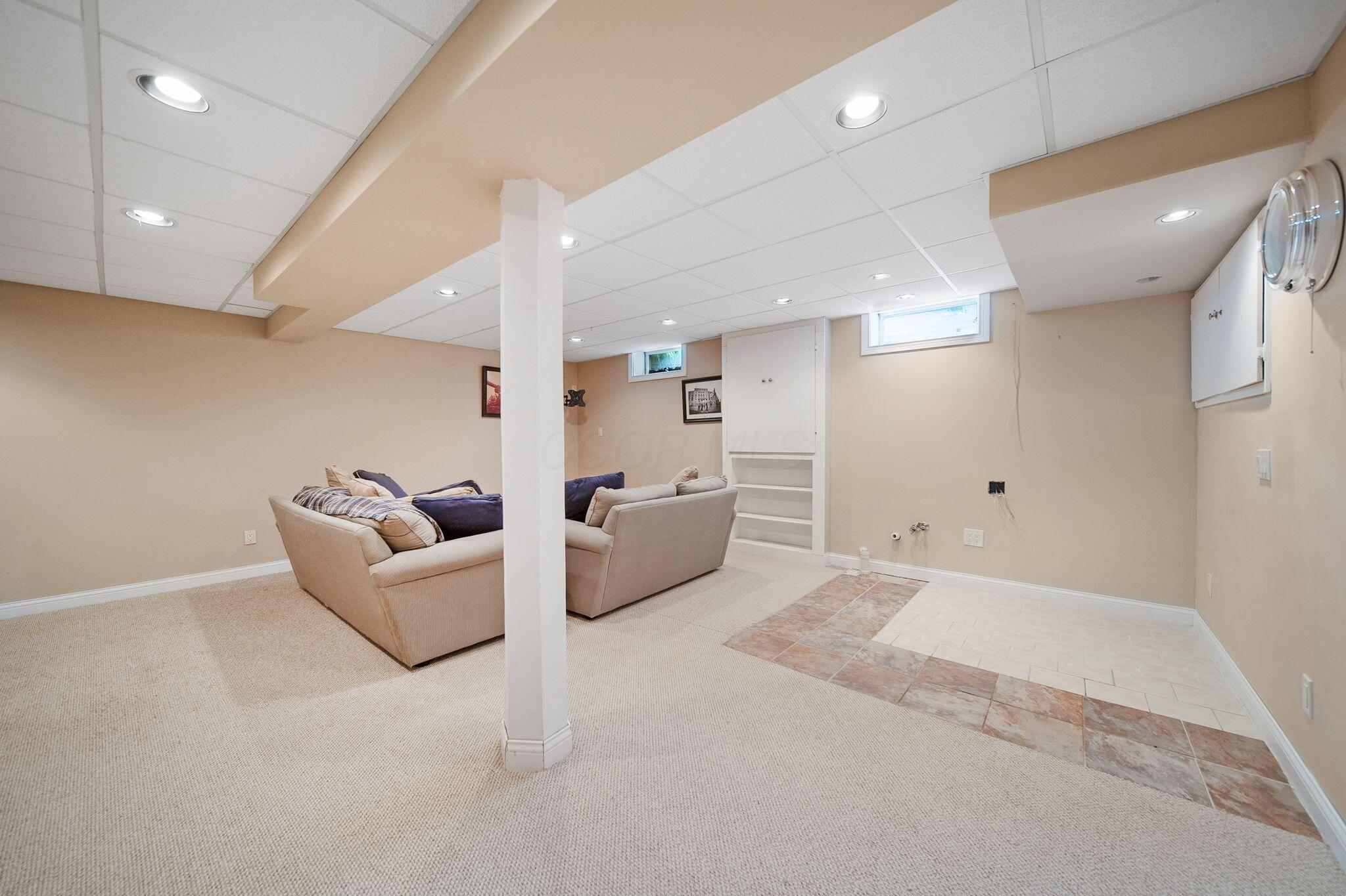 6180 Storm Haven Court, Lewis Center, Ohio image 39