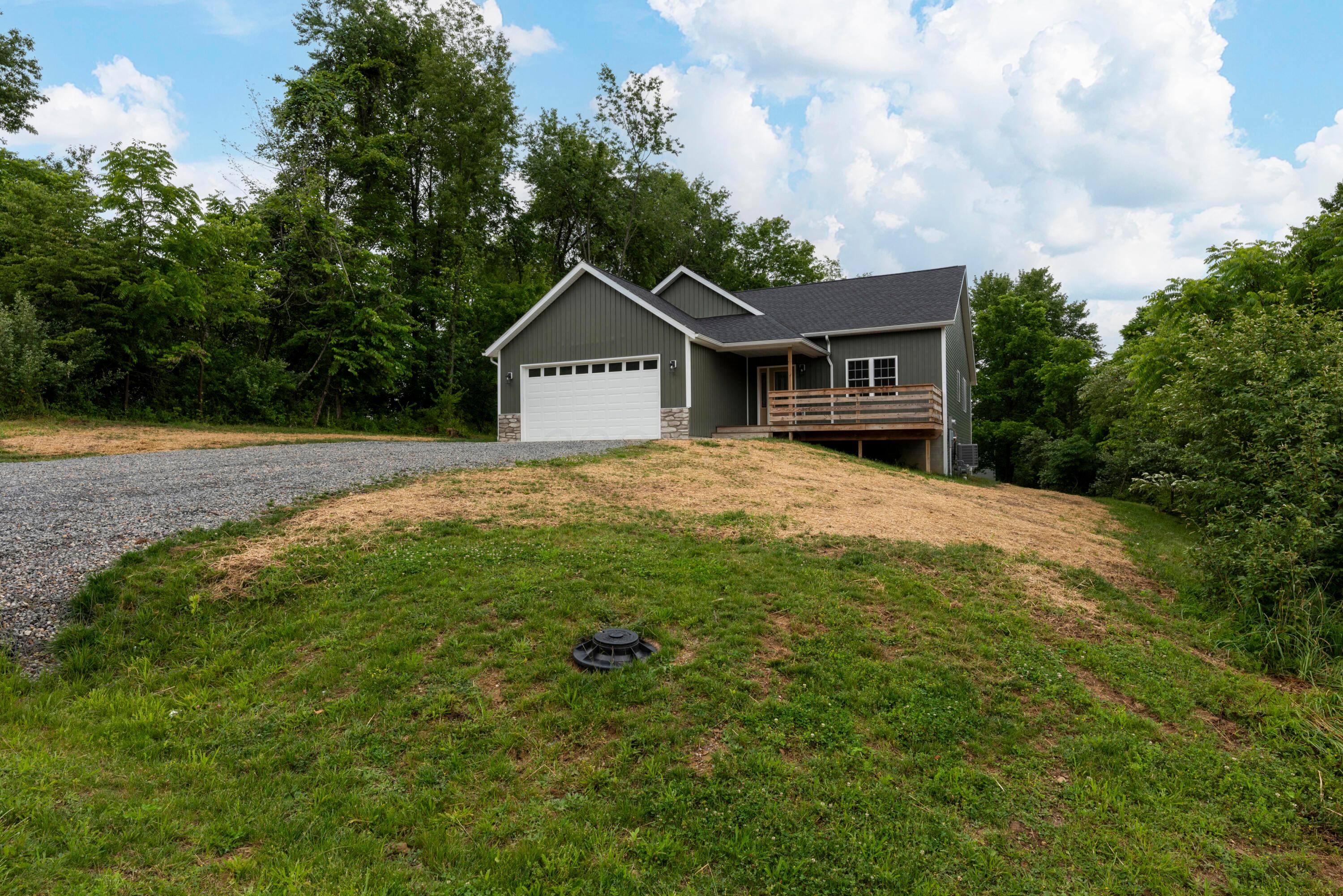 196 N Ridge Heights Drive