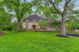 Photo of 3808 Beecham Court, Columbus, OH 43220 (MLS # 226029951)