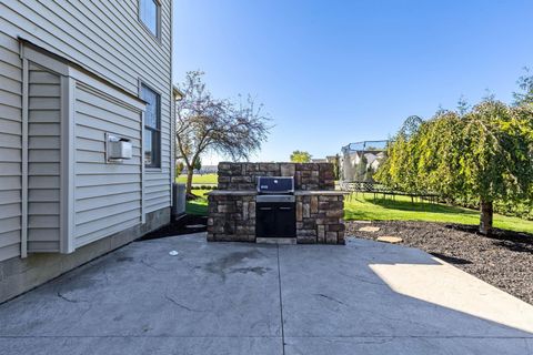 Tiny photo for 5806 Barbara Drive, Hilliard, OH 43026 (MLS # 225039504)