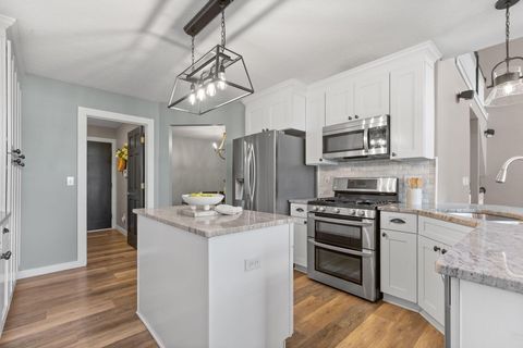 Tiny photo for 5806 Barbara Drive, Hilliard, OH 43026 (MLS # 225039504)