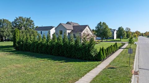 Tiny photo for 5806 Barbara Drive, Hilliard, OH 43026 (MLS # 225039504)