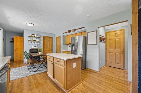 Tiny photo for 6109 Nasby Drive, Galloway, OH 43119 (MLS # 225037399)