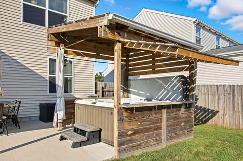 Tiny photo for 6109 Nasby Drive, Galloway, OH 43119 (MLS # 225037399)