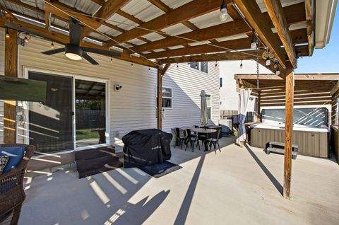 Tiny photo for 6109 Nasby Drive, Galloway, OH 43119 (MLS # 225037399)