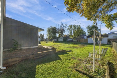 Tiny photo for 33 W Postal Avenue, Newark, OH 43055 (MLS # 226039866)