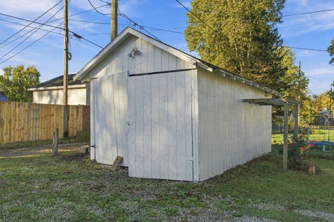 Tiny photo for 33 W Postal Avenue, Newark, OH 43055 (MLS # 226039866)