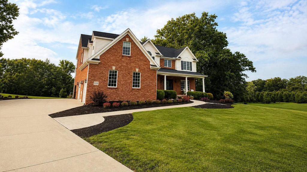 Photo of 6820 Ohio Canal Court NW, Canal Winchester, OH 43110 (MLS # 226023002)