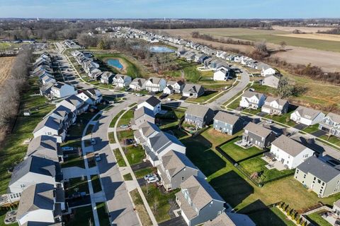 Tiny photo for 364 Oakmont Drive, Commercial Point, OH 43116 (MLS # 226017612)