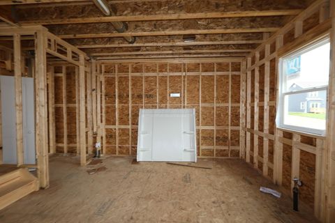 Tiny photo for 364 Oakmont Drive, Commercial Point, OH 43116 (MLS # 226017612)