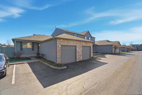 Photo of 4042 Blendon Point Drive 57A #57A, Columbus, OH 43230 (MLS # 226009358)