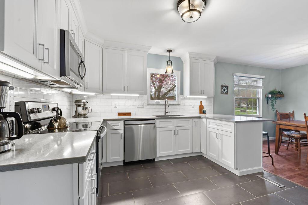 6899 Cedar Brook Glen, New Albany, Ohio image 10