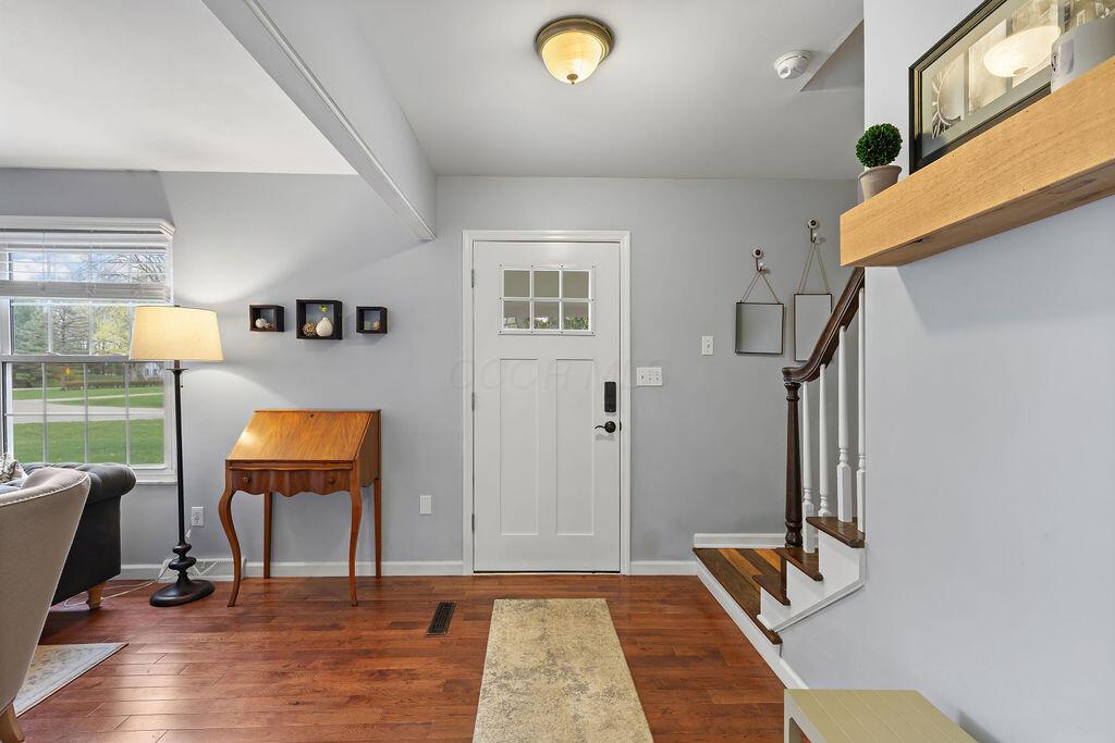 6899 Cedar Brook Glen, New Albany, Ohio image 3