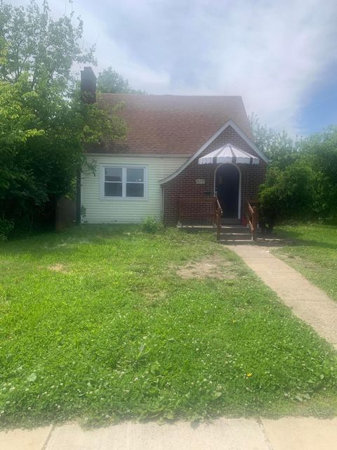 Photo of 929 Bulen Avenue, Columbus, OH 43206 (MLS # 226016604)